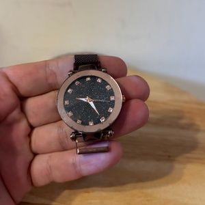 Vintage Stardust brown diamond shaped magnetic strap wrist watch EUC